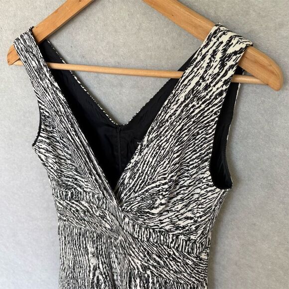 Nanette Lepore Silk Blend Black and White V-Neck Mini Length Dress Size 0 - Picture 4 of 7